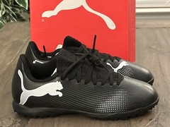 Puma Junior US 13 Future 7 Play TT Jr Style Black # 107737-02 *Damaged Box