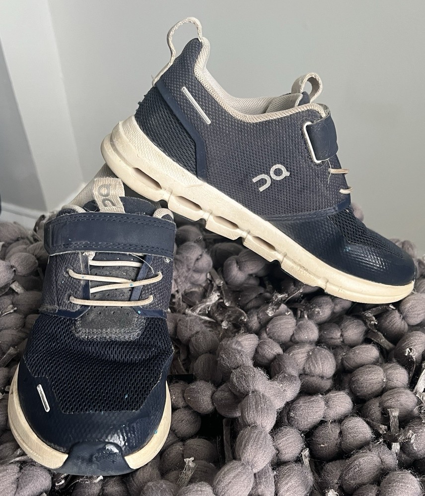 On Cloud Cloudplay Kids Blue Gray Athletic School Casual Walking Sneakers 12.5 K