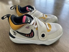 Nike Team Hustle D11 Low Doodles Size 12C – FJ7689-101