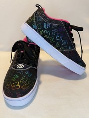Heelys Pro 20 Youth Doodle Print Wheeled Skate Shoes Youth Size 4