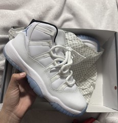 Jordan Legend blue 11’s