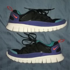 2012 Kid’s Nike Free Huarache Light (GS) #555247-001 Size 5Y Running Shoes