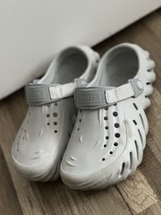 CROCS ECHO CLOG-ATMOSPHERE/GREY- SZ J6