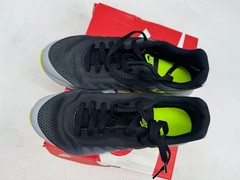 Nike Air Max Invigor Sneakers Kids Wolf Gray Lace-Up Athletic Shoes – 5Y
