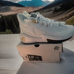 Curry 3Z 1.5 Low Top Lace-Up Basketball Sneakers White/Gold/Black 5.5Y
