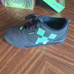 Heelys Pro 20 Minecraft Creeper Black Green Wheeled Shoes US 7 w/ Box