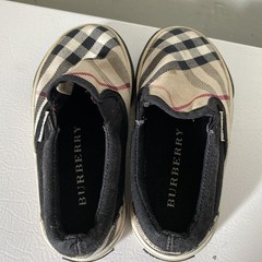 Burberry Checkered Canvas Slip-Ons in Black and Beige size 8.5, EU 26