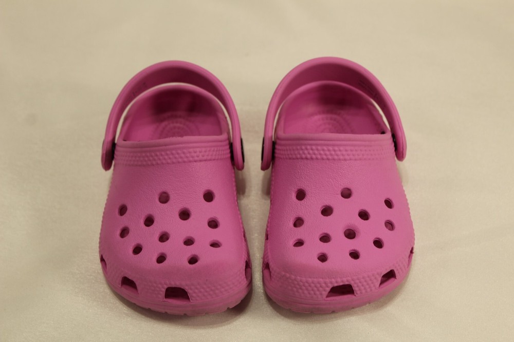 Crocs for toddler, Size 23 (US Size 6.5) – See Photos for measurement!