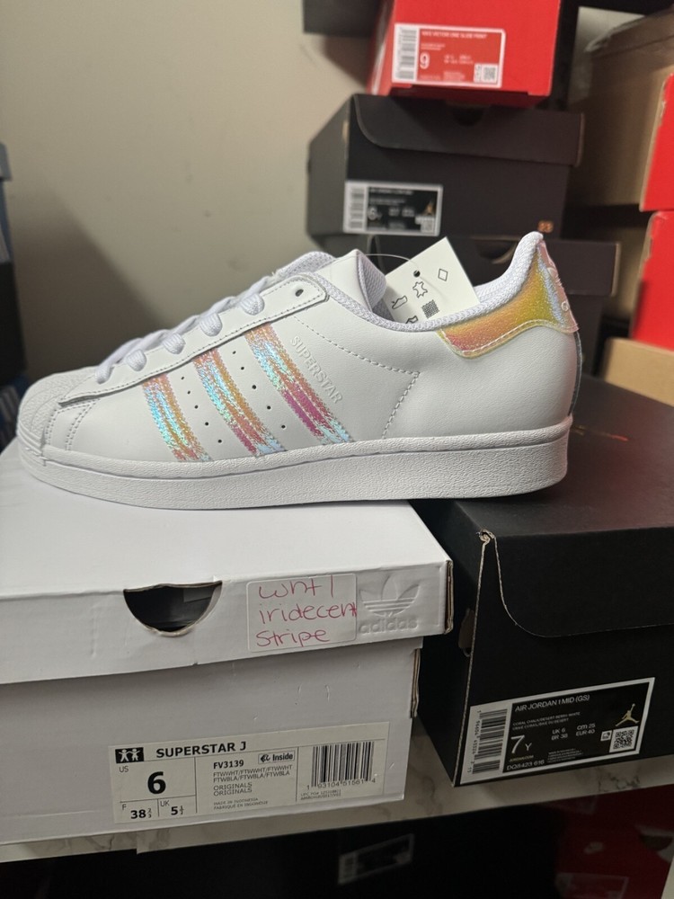 Adidas Superstar Low White Iridescent – FV3139 Big Kids GS size 6,6.5 New w Box