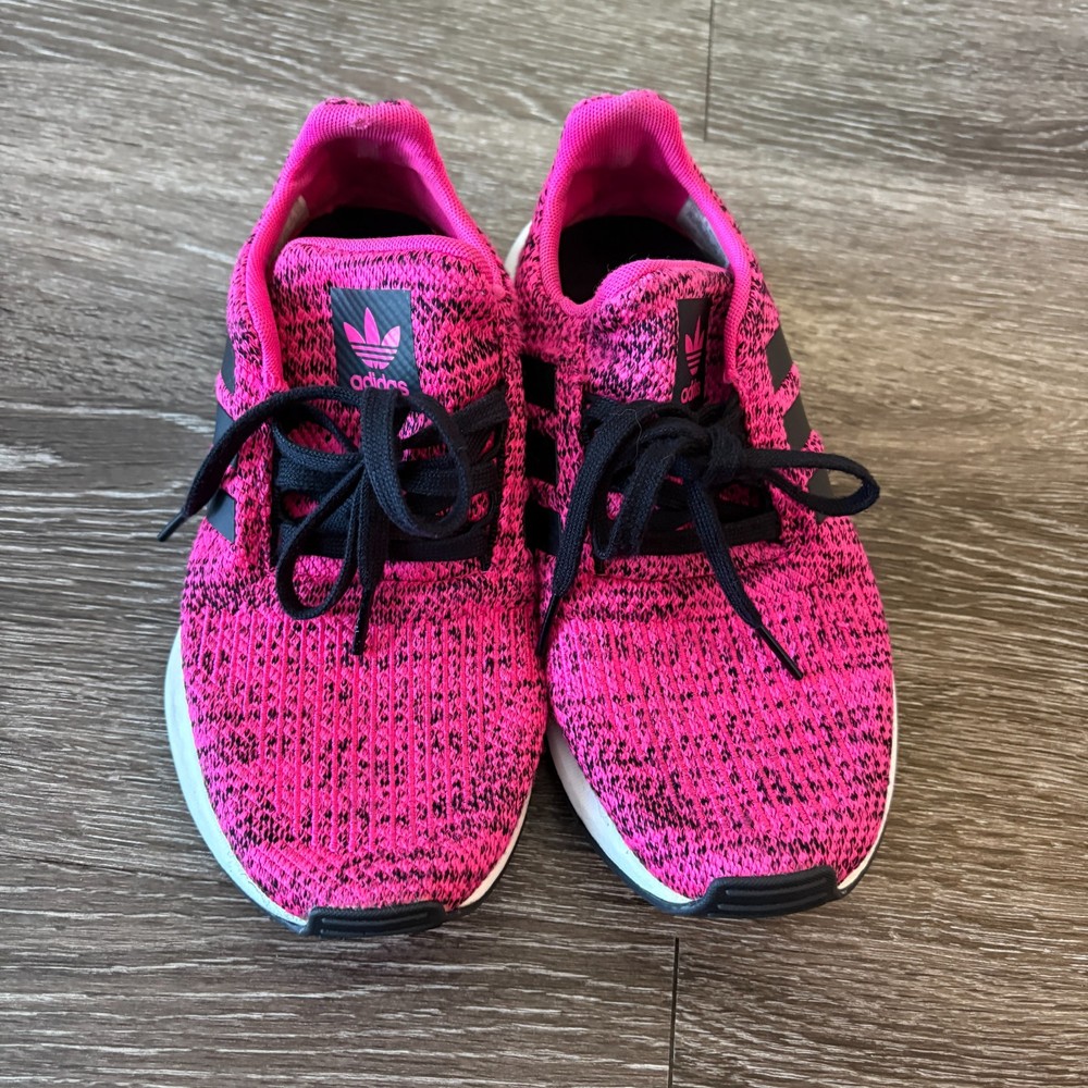 Adidas Swift Run Pink Black Knit Sneakers Kids Size 5 PRB 698001 USED