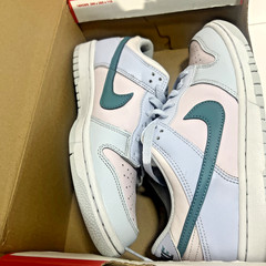 Nike Dunk Low Grey / Mineral Teal Size 6.5Y (GS) .