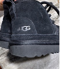 UGG Neumel II Boots Toddler Size 6 Suede Sheepskin Black 1017320T