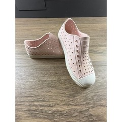 Native Jefferson Kids Shell Pink EVA Slip On Water Shoes Sneakers Round toe 2