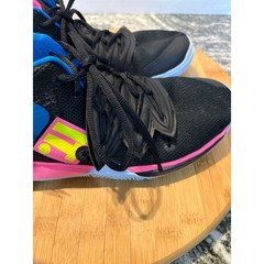 Nike Kyrie 5 Just Do It Black Hyper Pink Volt Kids Basketball Shoes AQ2456-003