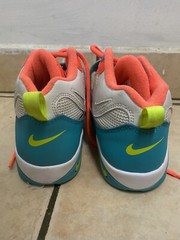EUC Nike Air Speed Turf Training Shoes Size 7Y