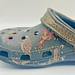 Harry Potter Classic Clogs. Crocs x Vera Bradley. Size Junior 2 UNISEX