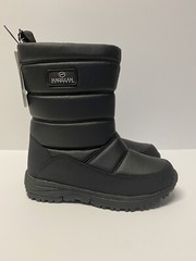 Magellan Outdoors Youth Size 2 Snow Boots Black Side Zip Lined Winter
