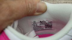 Nike Dunk Low Laser Fuchsia Pink GS Size FB9109-102 Size 7 Youth