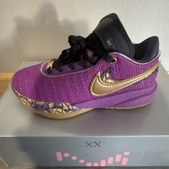 Size 4.5 (GS) – Nike LeBron 20 Mid Young Heirs