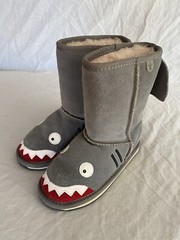 Emu Australia Shark Kids Winter Boots US K10 EU 27 – Lightly Worn