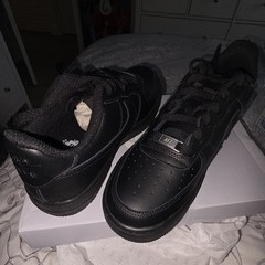 Size 5.5 (GS) – Nike Air Force 1 LE Low Triple Black