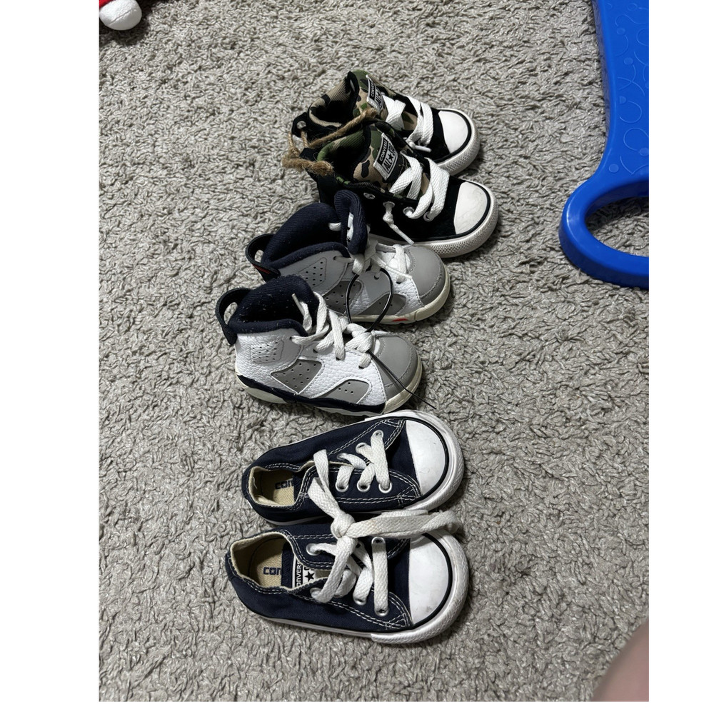 Converse Chuck Taylor All Star Toddler US 4 Low Top Camo Canvas Sneakers