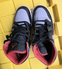 Nike Air Jordan 1 Mid Black White Red Youth Size 7Y Sneakers DQ8423-006