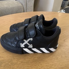 Off-White Low Vulcanized Unisex Kids Black/White Leather Sneakers EU 29