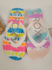 (Mismatched Color): Roxy Kids Tie Dye Flip Flop Sandals Youth Size 1 Sample