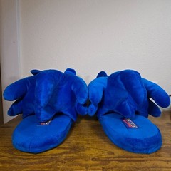 Bioworld Sonic the Hedgehog Plush Slippers Youth XL 4/5 Blue Pre-Owned Used Once