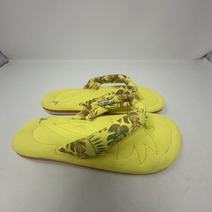 Reef Flip Flops Kids Size 4/5 Yellow Tropical