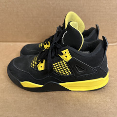 Nike Air Jordan 4 Retro Thunder PS Size 1.5Y Little Kids Black Yellow BQ7669-017
