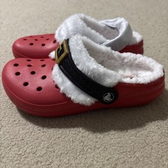 Crocs Classic Lined Santa Claus Clogs Kid Size 3 Slip-On Shoes Christmas NEW Red