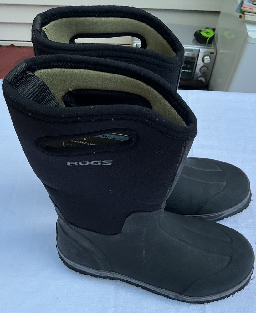 Bogs Classic High Boots Youth Size 5 Black Good Waterproof Insulated Neoprene