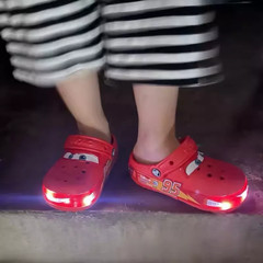 NEW Kid’s LIGHT-UP Lightning McQueen Croc NWT Kid Shoe Clog Disney C8-J3 Sizes