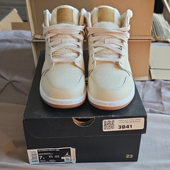 Jordan Air Jordan 1 Mid GS 7Y Leather Mid Top Beige/White Pink Blue DQ2027-264