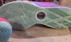 Nike Kyrie 1 Easter Size 5Y GS / 7 Wmns 2015 Purple Orange 717219-508 Athletic