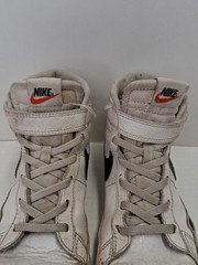 Nike Blazer Mid 77 White Black Basketball Sneakers Size 1 YR Kids DA4087-100