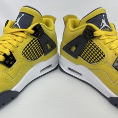Air Jordan 4 Retro Lightning Yellow Size 4Y GS Youth Retro 2021 Black White