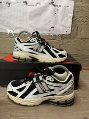 Size Youth 4.5 /6 Women’s New Balance 1906R Sneakers GC1906CI NB 103 White