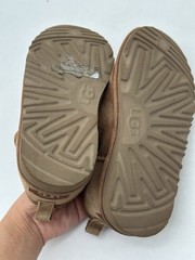 UGG Classic Mini II Youth Chestnut Sheepskin Boots Size 1 Winter Cozy 1130750K