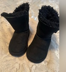 ugg bailey button