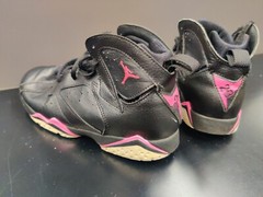 Nike Air Jordan 7 Retro size 3Y Hyper Pink Black girls kids Sneakers 442961-018