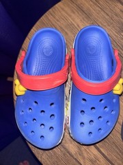 Mickey Mouse Crocs size 10/11c White and Blue Colored Light UP Toddler Kids
