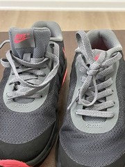 Nike Air Max Invigor PS Gray Pink Size 3Y 749576-006 Size 1y
