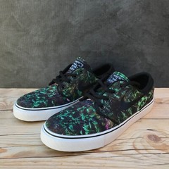 Nike Stephan Janoski Black Floral Kids Size 5.5Y / Women’s Size 7 / EUR 38