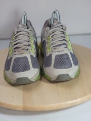NIKE AIR MAX 2013 SNEAKERS WOLF-GREY/VOLT-GREEN GRADE SCHOOL YOUTH 5Y WOMEN 6.5.