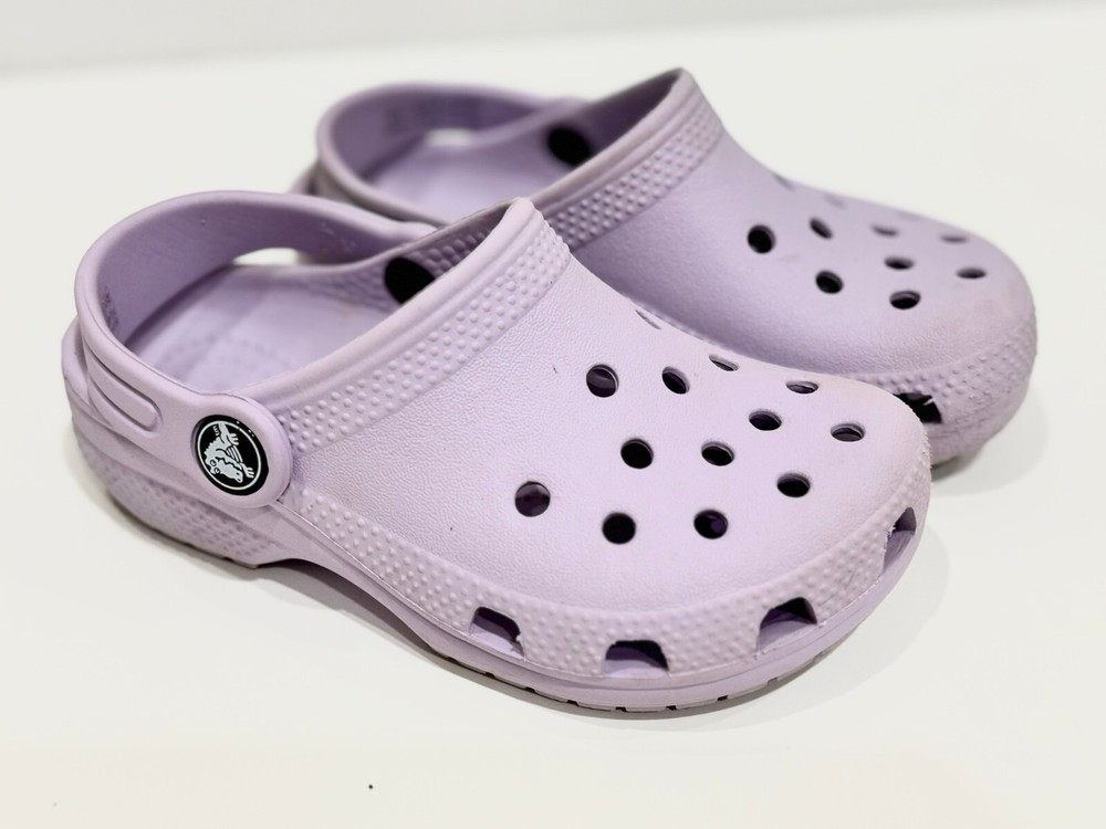 Crocs Purple Traditional Classic Clogs Slip on Sandals Childs Size C9