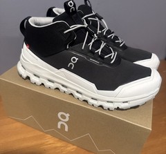 On Cloudhero Mid Waterproof Shoes Youth Sz 6.5 Y Womens Sz 8 Black White New