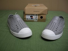NATIVE Jefferson Shoe Pigeon Grey White Kids J5 Slip-on Waterproof Boys Girl